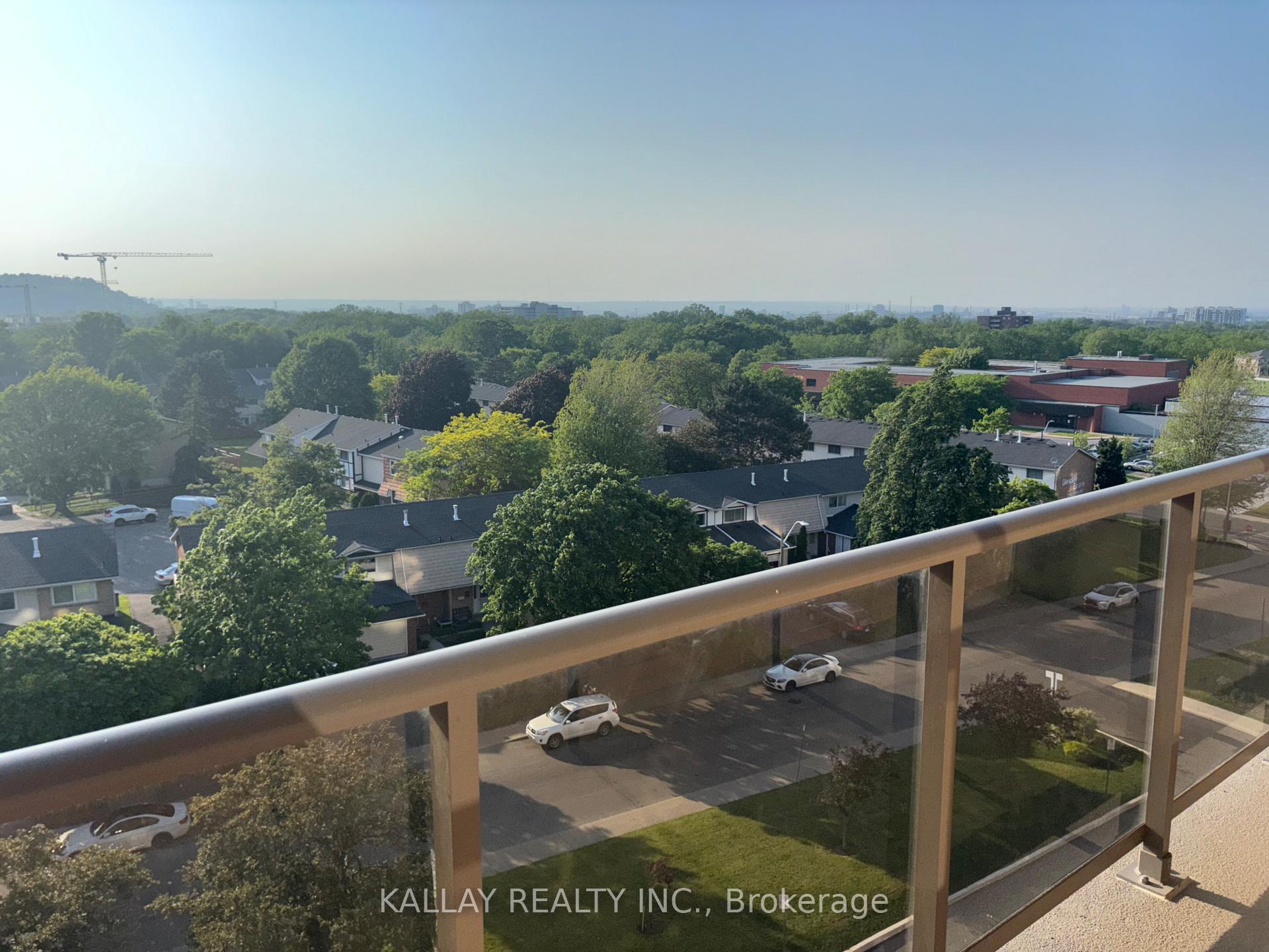 Photo 19 of Unit 812, 15 Nicklaus Drive, Hamilton, Vincent — HOMEH