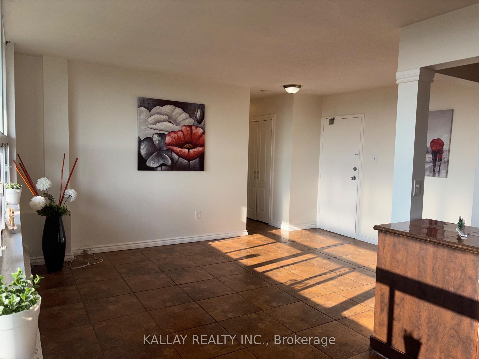 Photo 26 of Unit 812, 15 Nicklaus Drive, Hamilton, Vincent — HOMEH