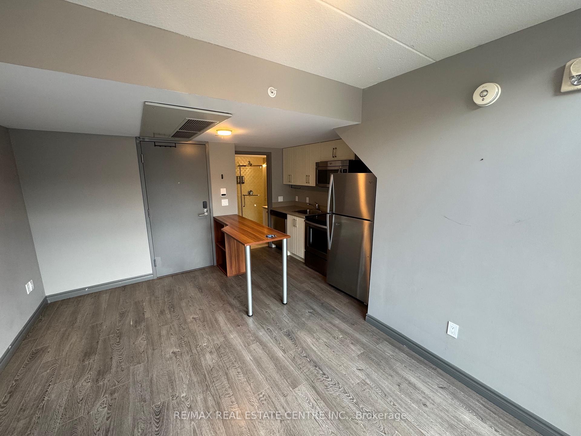 Photo 7 of Unit 708, 321 Spruce Street, Waterloo, Lakeshore Village — HOMEH