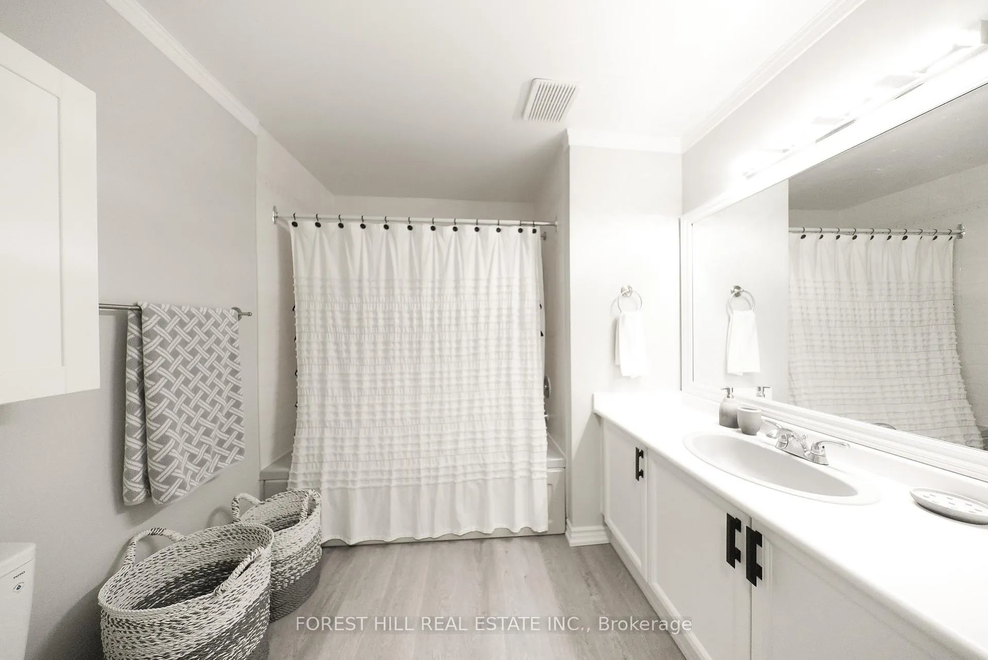 Photo 28 of Unit 11, 30 Laguna Parkway, Ramara, Brechin — HOMEH