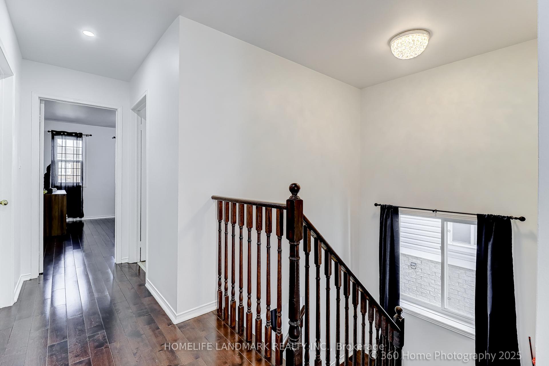 Photo 23 of 105 Warnford Circle, Ajax, Northeast Ajax — HOMEH
