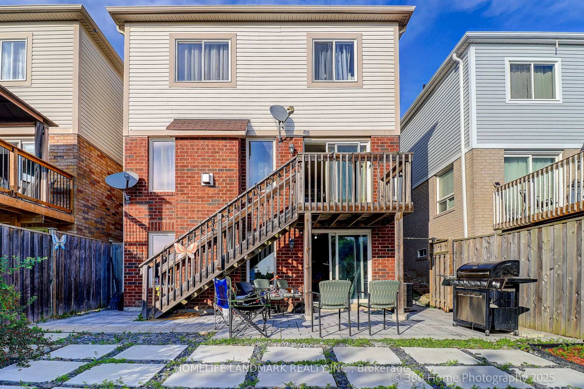 Photo 26 of 105 Warnford Circle, Ajax, Northeast Ajax — HOMEH