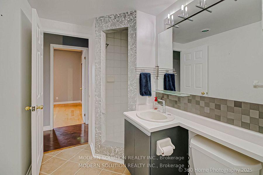 Photo 17 of Unit 304, 21 George Street, Aurora, Aurora Village — HOMEH
