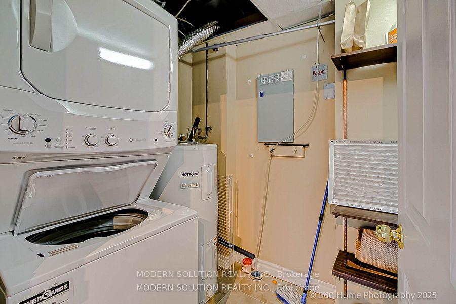 Photo 18 of Unit 304, 21 George Street, Aurora, Aurora Village — HOMEH
