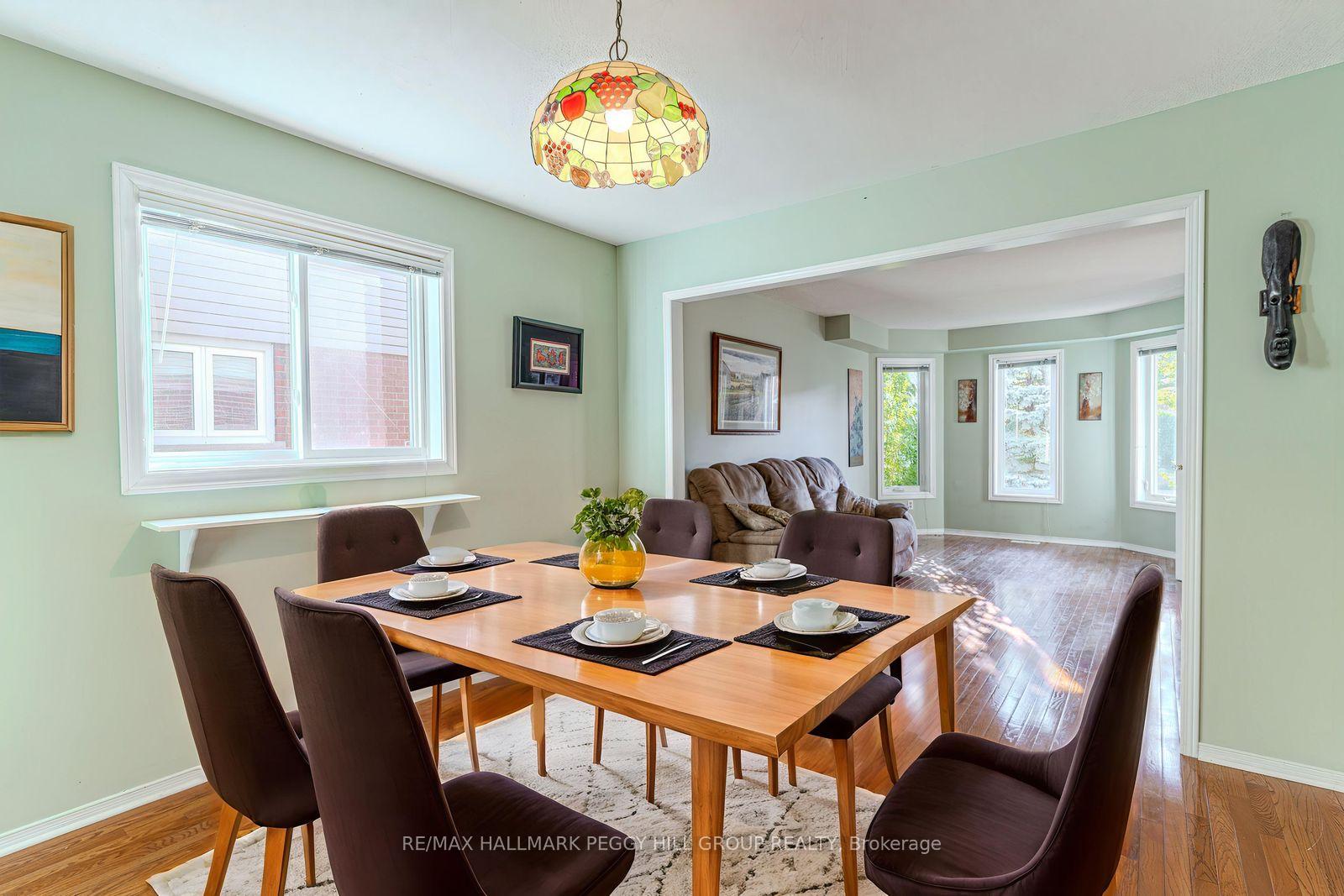 Photo 2 of 58 McDougall Drive, Barrie, West Bayfield — HOMEH