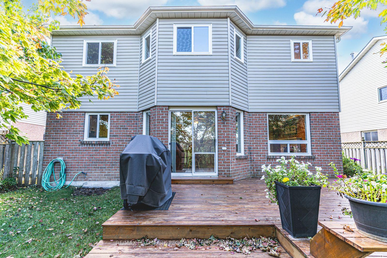 Photo 17 of 58 McDougall Drive, Barrie, West Bayfield — HOMEH