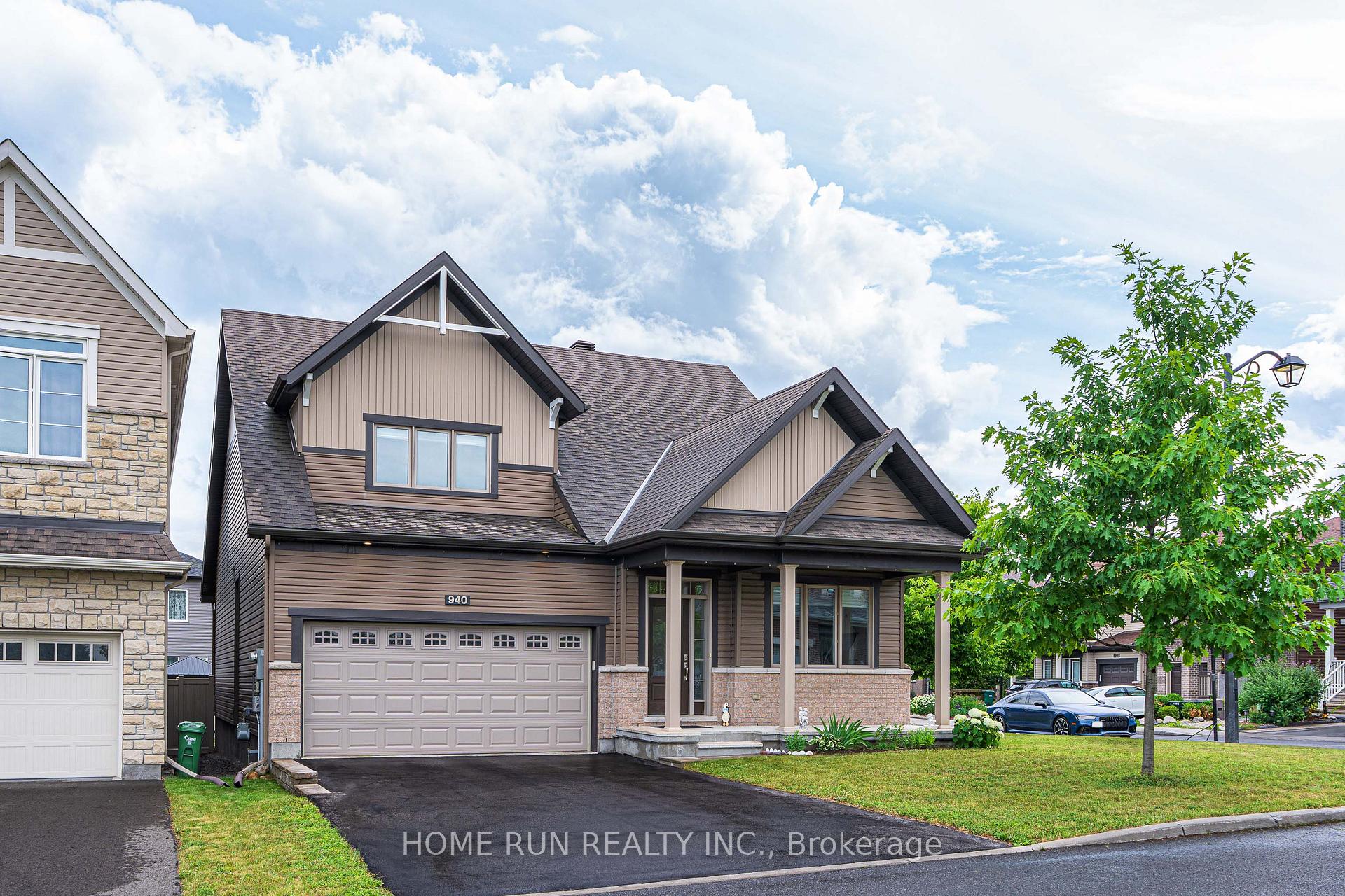 Photo 1 of 940 Guinness Crescent, Ottawa, Barrhaven - Half Moon Bay — HOMEH