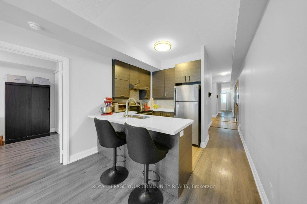 Photo 11 of Unit 202, 1 Uptown Drive, Markham, Unionville — HOMEH