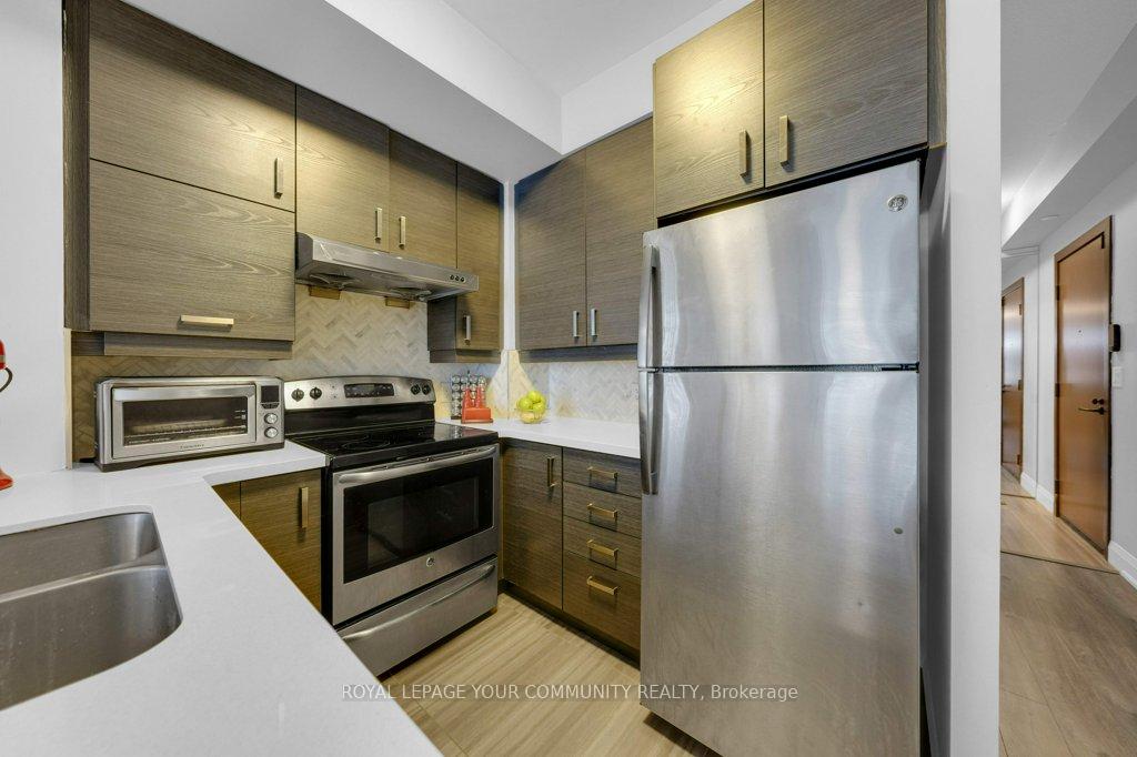 Photo 13 of Unit 202, 1 Uptown Drive, Markham, Unionville — HOMEH
