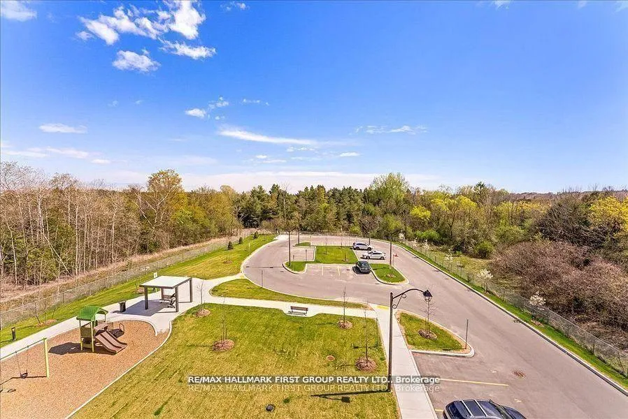 Photo 27 of Unit 409, 385 Arctic Red Drive, Oshawa, Windfields — HOMEH
