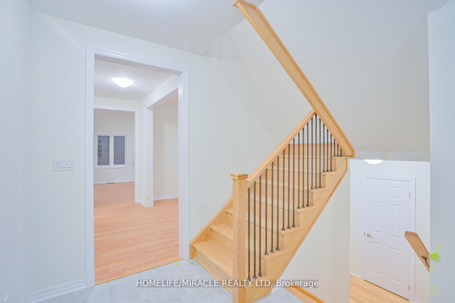 Photo 6 of 255 Centre Street, Clearview, Stayner — HOMEH