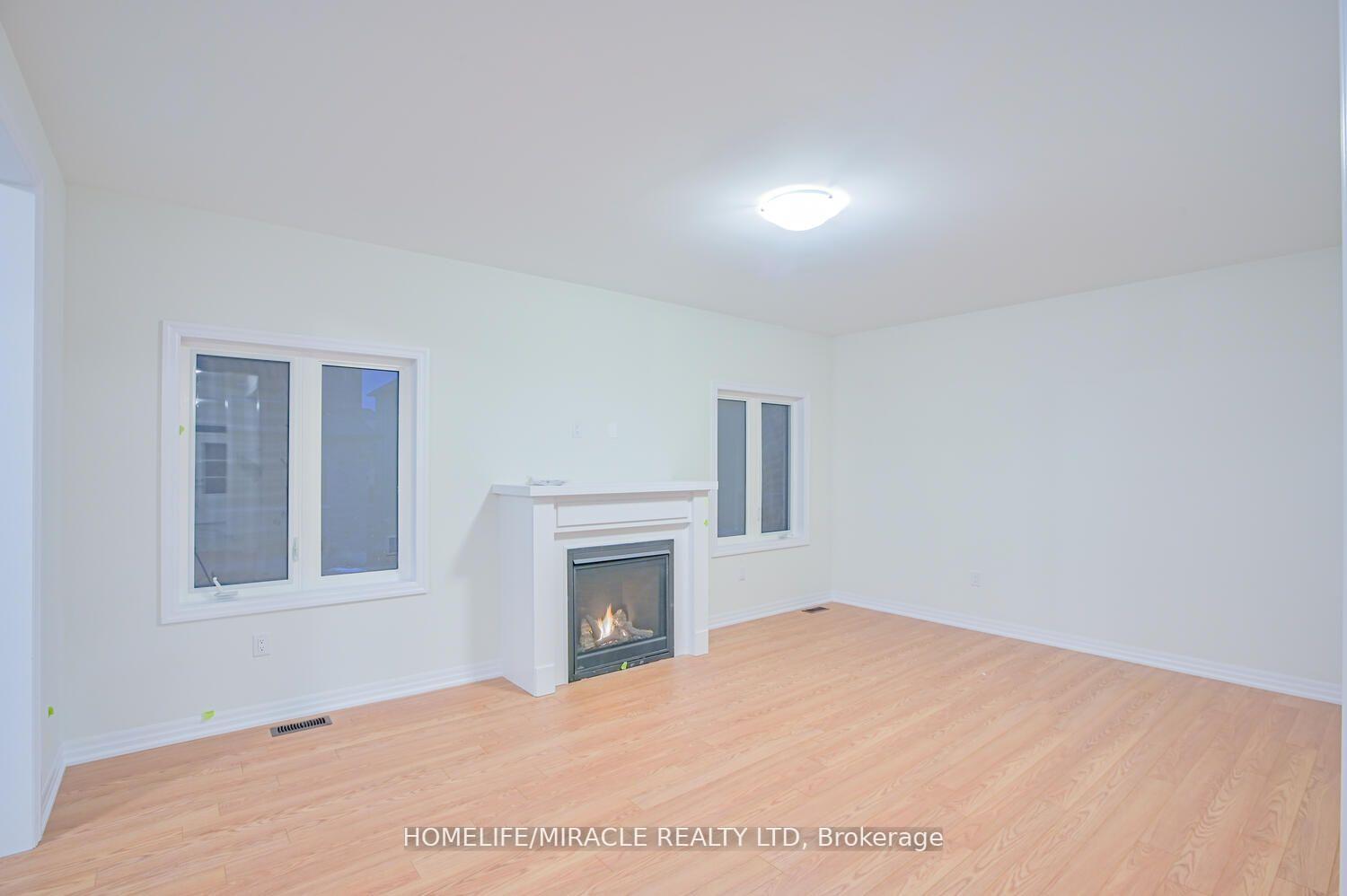 Photo 11 of 255 Centre Street, Clearview, Stayner — HOMEH