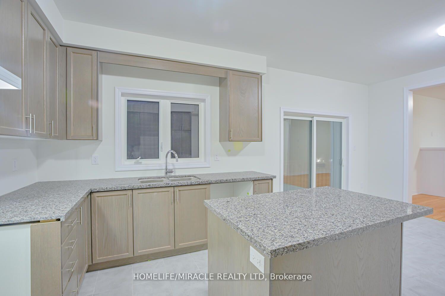 Photo 14 of 255 Centre Street, Clearview, Stayner — HOMEH