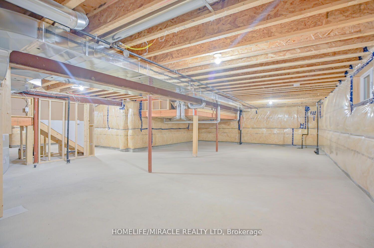 Photo 37 of 255 Centre Street, Clearview, Stayner — HOMEH