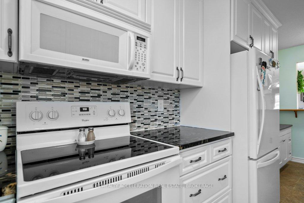 Photo 15 of Unit Unit #4, 73 Lywood Street, Belleville, Thurlow Ward — HOMEH