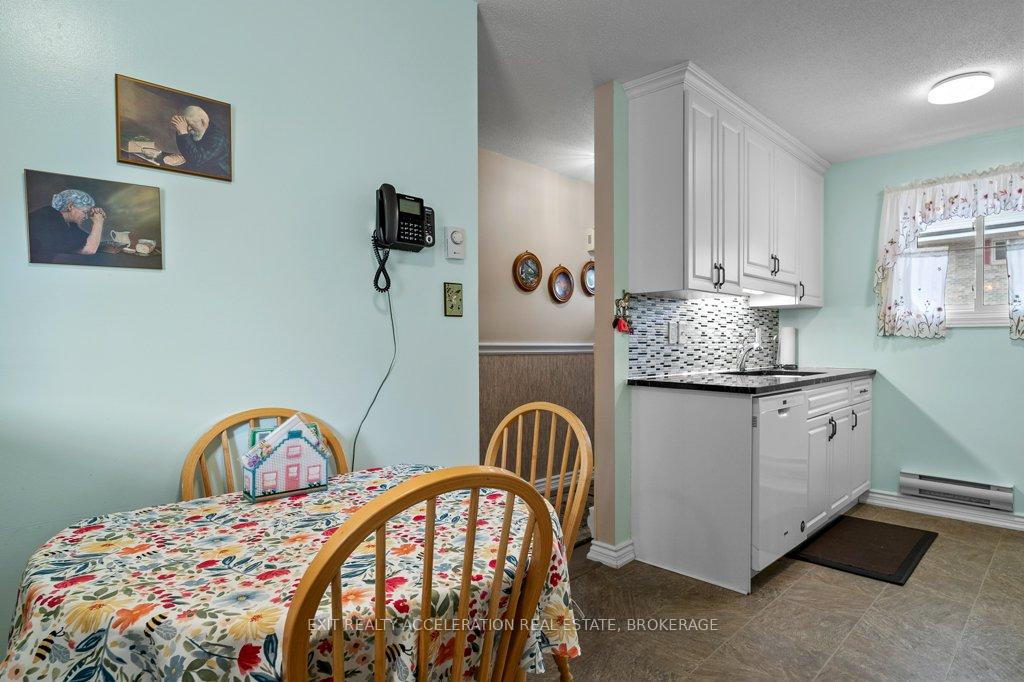 Photo 17 of Unit Unit #4, 73 Lywood Street, Belleville, Thurlow Ward — HOMEH