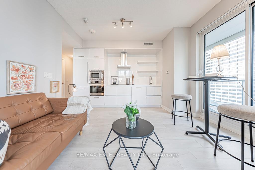 Front of Unit 1302, 2221 Yonge Street