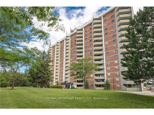 Front of Unit 1611, 1105 Jalna Boulevard