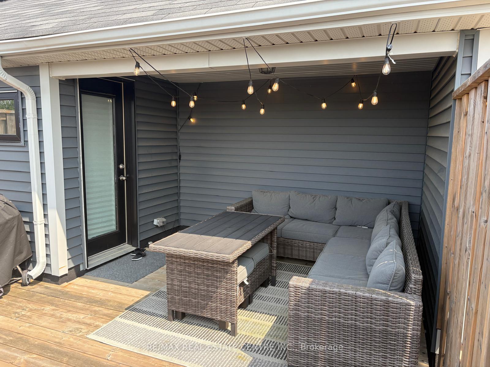 Photo 5 of Unit 13, 219 Dundas Street E, Hamilton, Waterdown — HOMEH