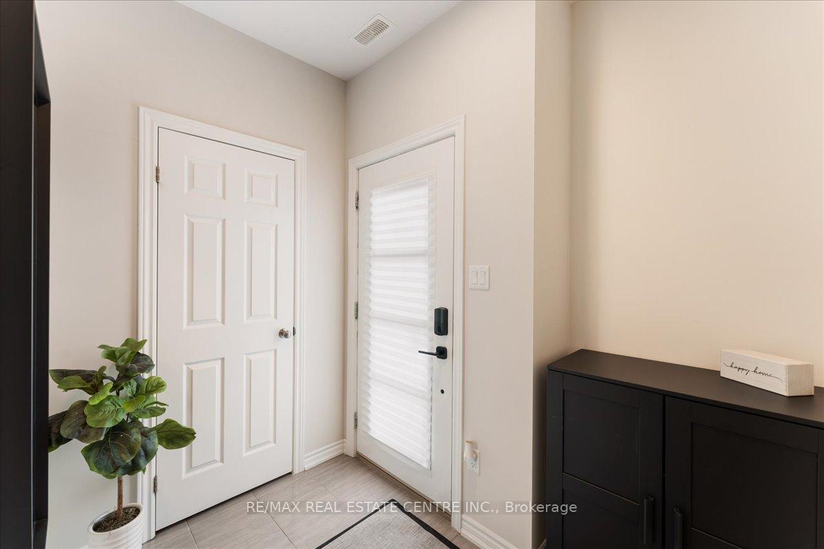 Photo 9 of Unit 13, 219 Dundas Street E, Hamilton, Waterdown — HOMEH
