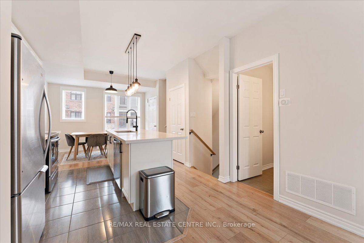 Photo 11 of Unit 13, 219 Dundas Street E, Hamilton, Waterdown — HOMEH