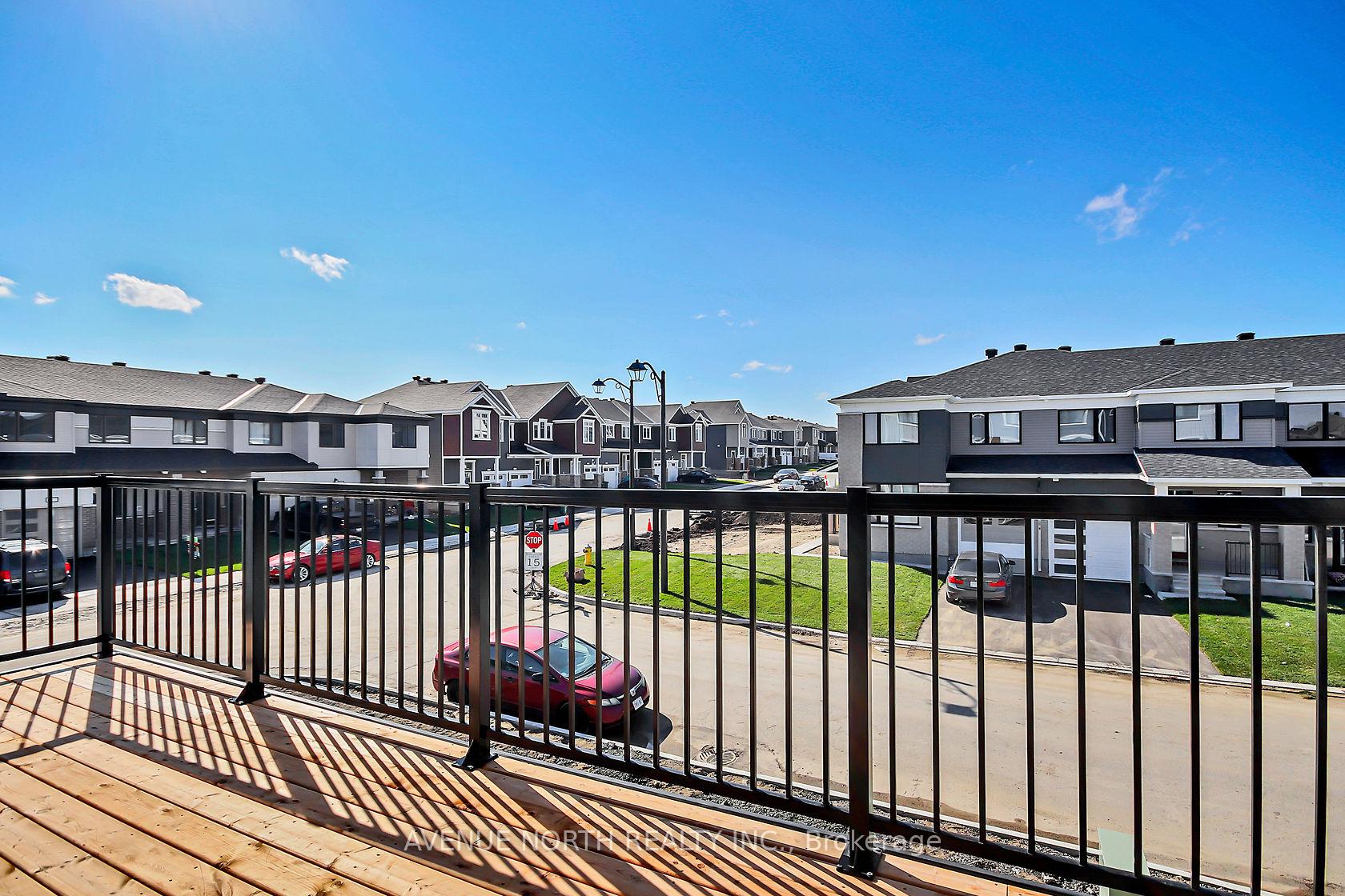Photo 5 of 530 Rye Grass Way, Ottawa, Barrhaven - Half Moon Bay — HOMEH