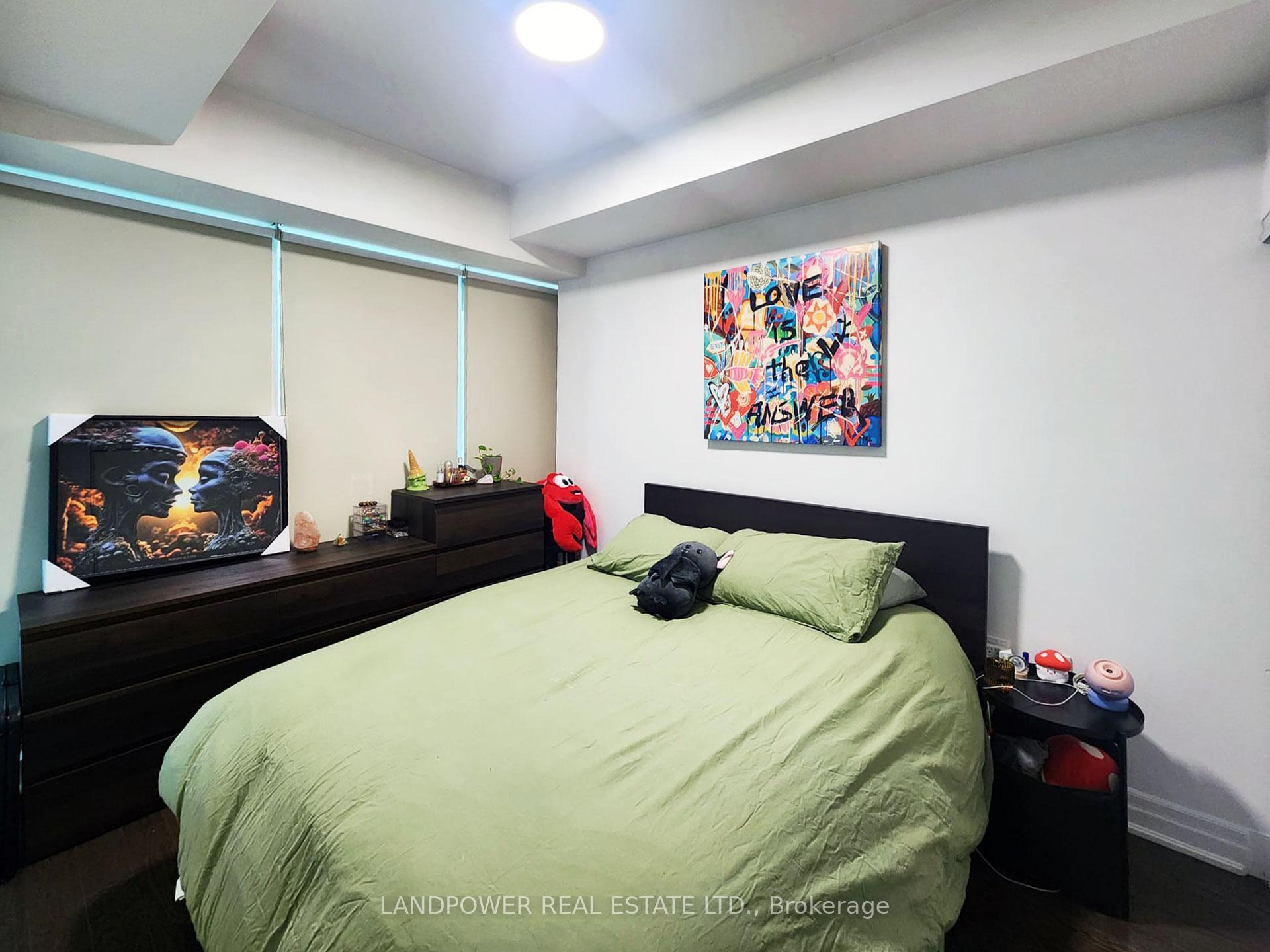 Photo 6 of Unit 1409, 8 The Esplanade, Toronto, Waterfront Communities — HOMEH