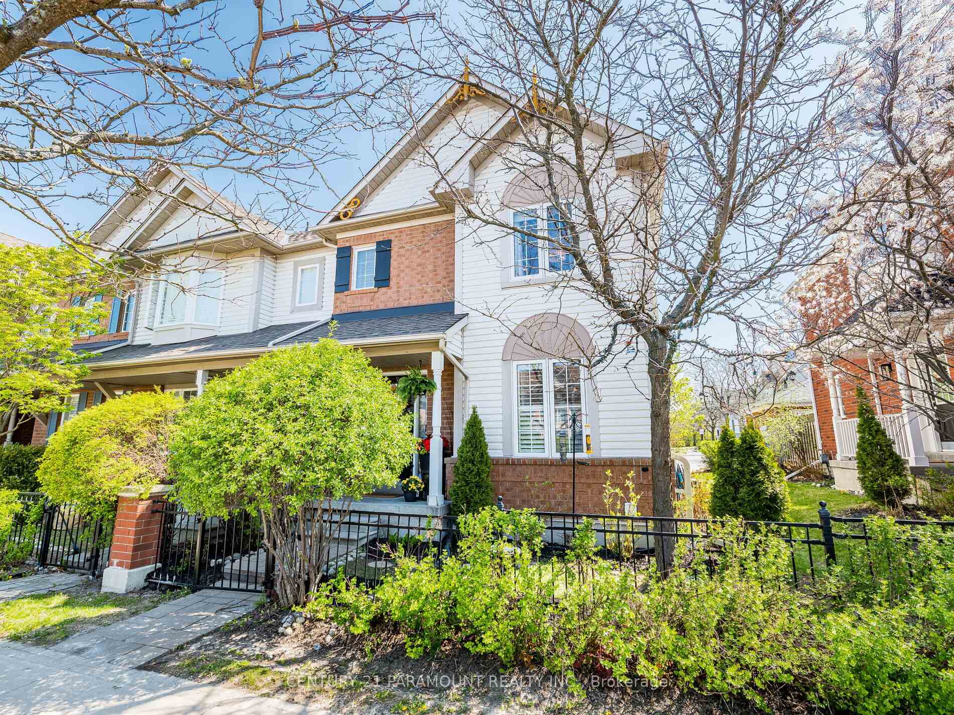 Photo 2 of 347 John West Way, Aurora, Bayview Wellington — HOMEH