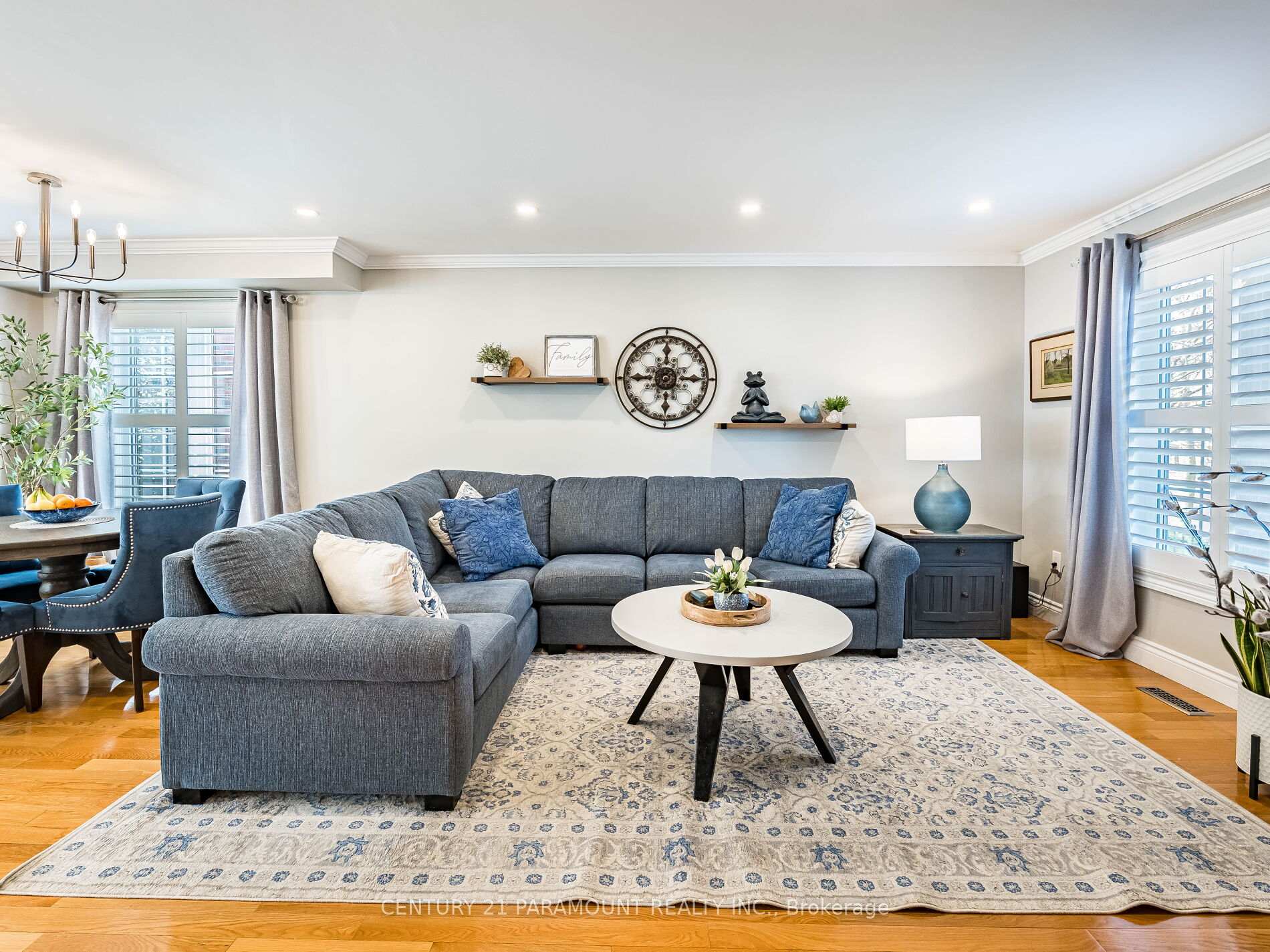 Photo 8 of 347 John West Way, Aurora, Bayview Wellington — HOMEH