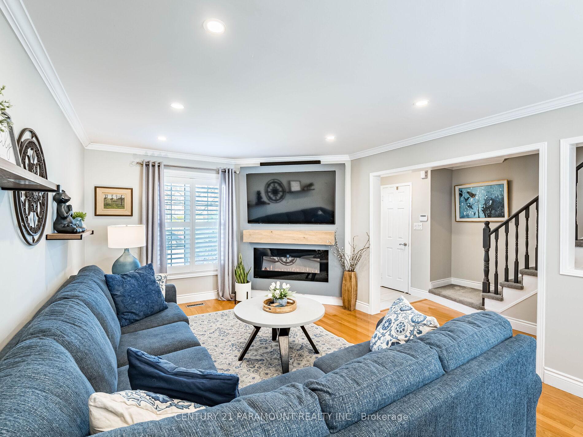 Photo 10 of 347 John West Way, Aurora, Bayview Wellington — HOMEH