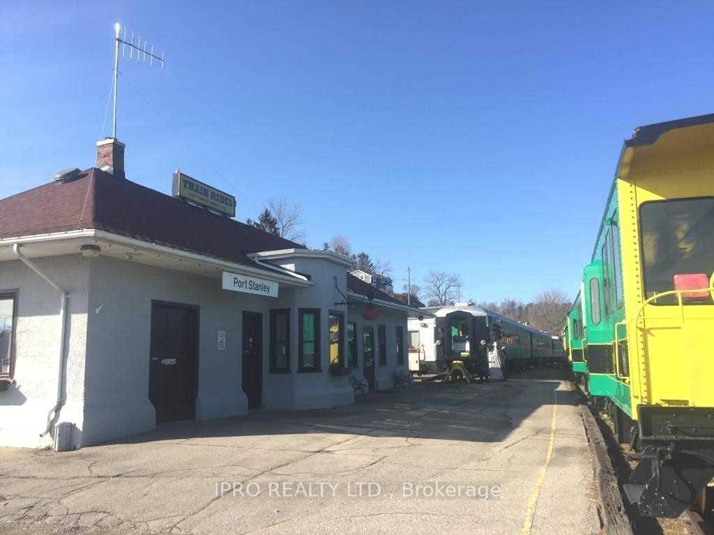 Photo 24 of 258 Hill Street, Central Elgin, Rural Central Elgin — HOMEH