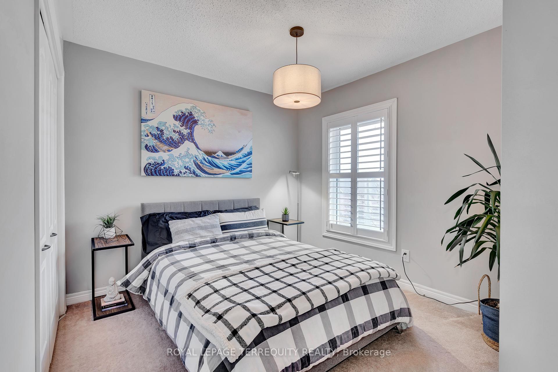 Photo 12 of 27 Milloy Place, Aurora, Aurora Grove — HOMEH