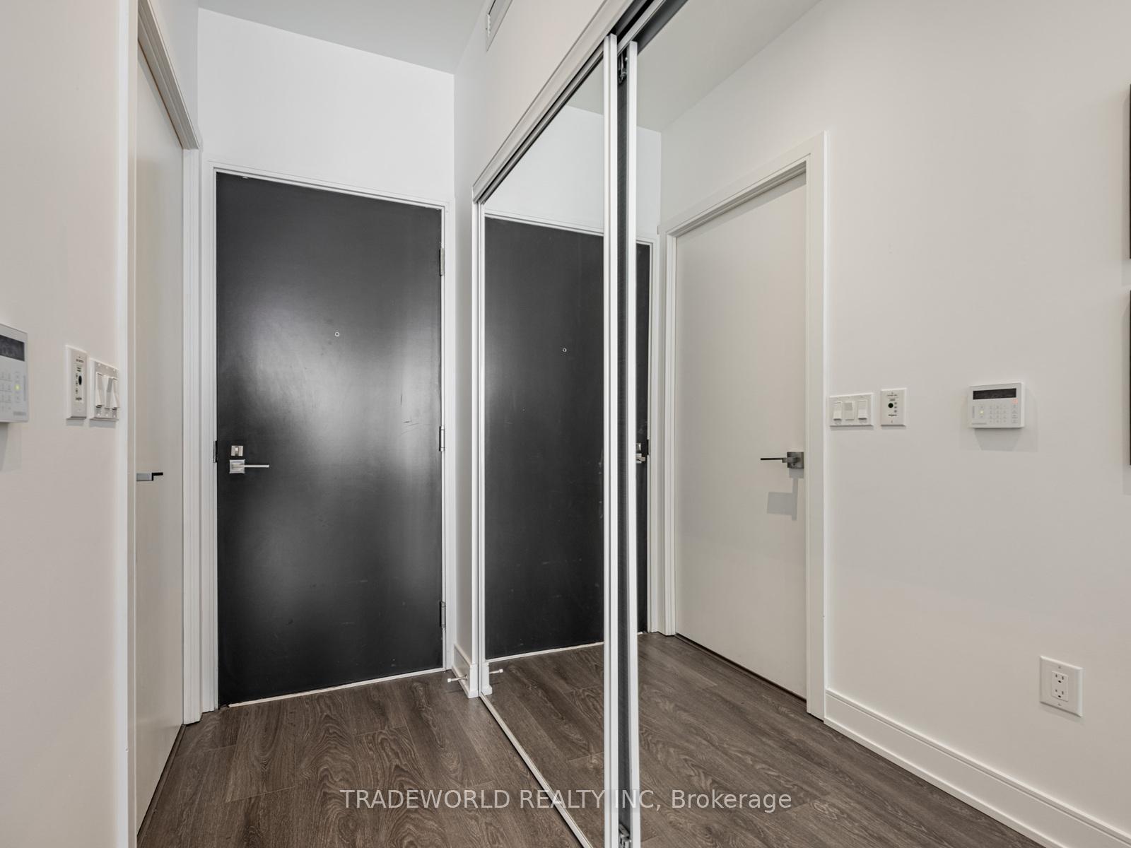 Photo 3 of Unit Ph03, 89 Mcgill Street, Toronto, Church-Yonge Corridor — HOMEH