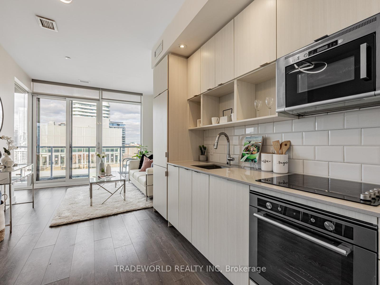 Photo 5 of Unit Ph03, 89 Mcgill Street, Toronto, Church-Yonge Corridor — HOMEH