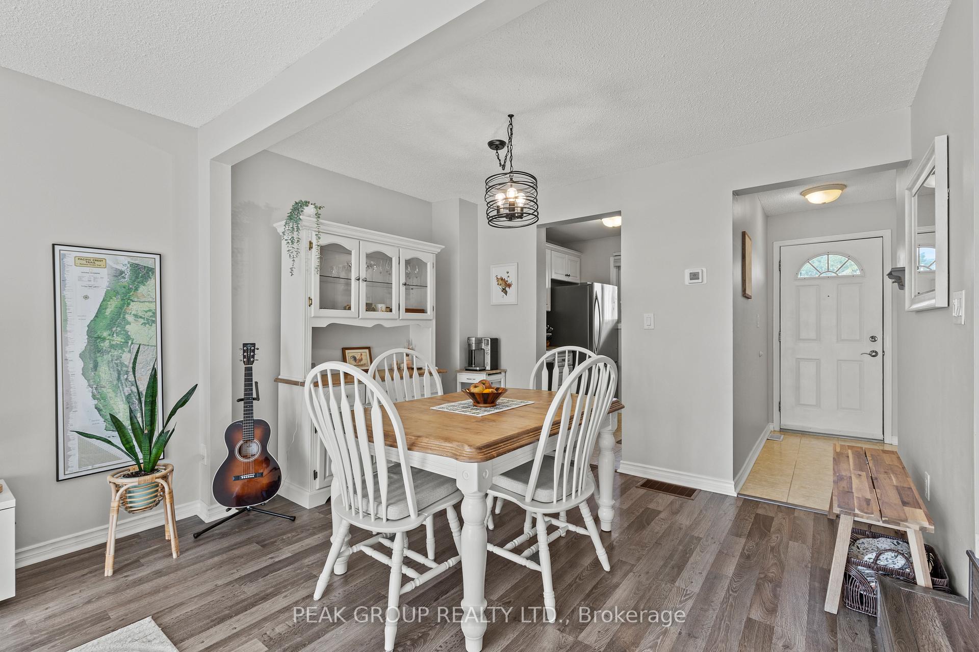 Photo 4 of Unit 19, 302 Vine Street, St. Catharines, Carlton/Bunting — HOMEH