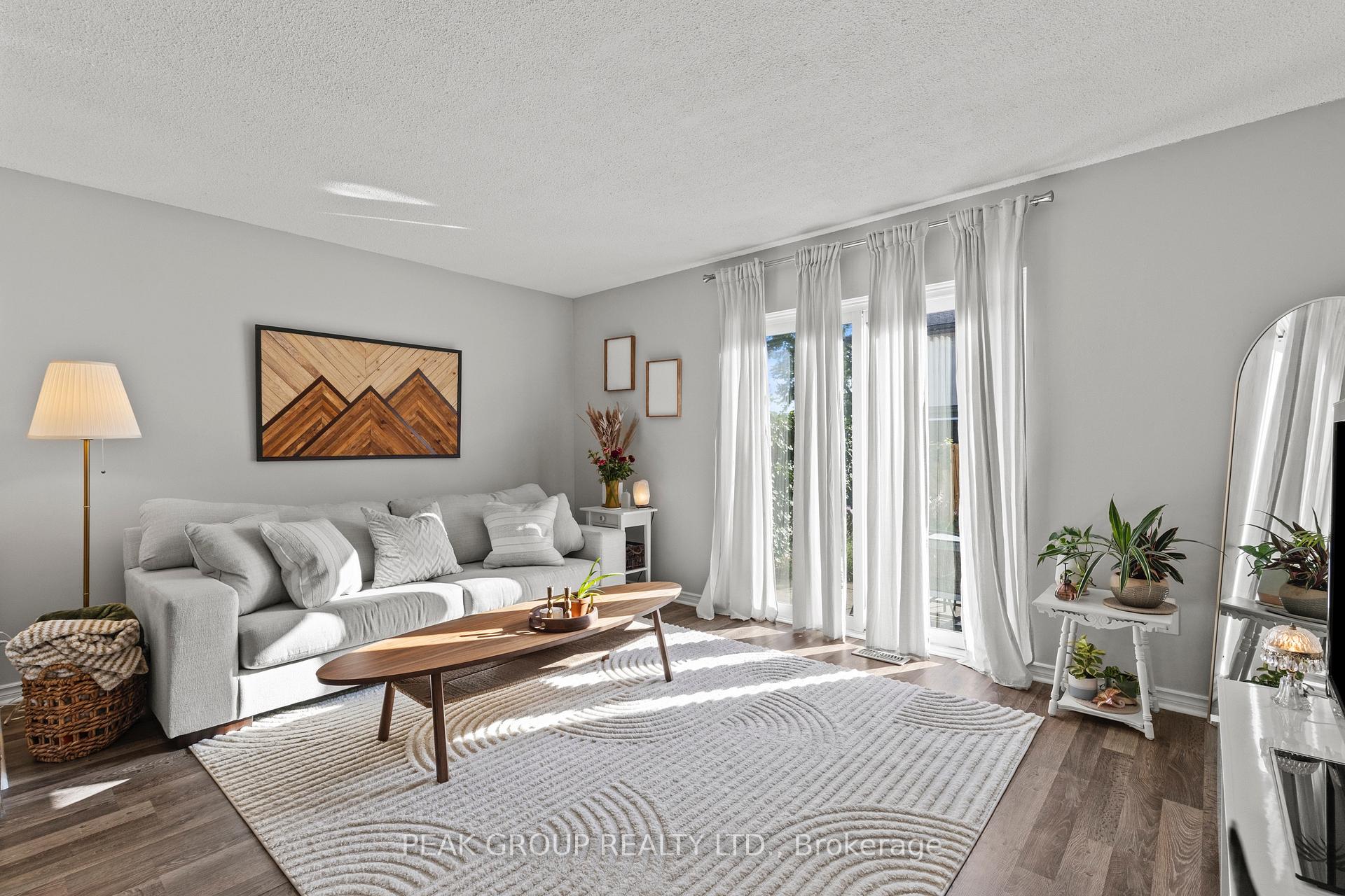 Photo 7 of Unit 19, 302 Vine Street, St. Catharines, Carlton/Bunting — HOMEH