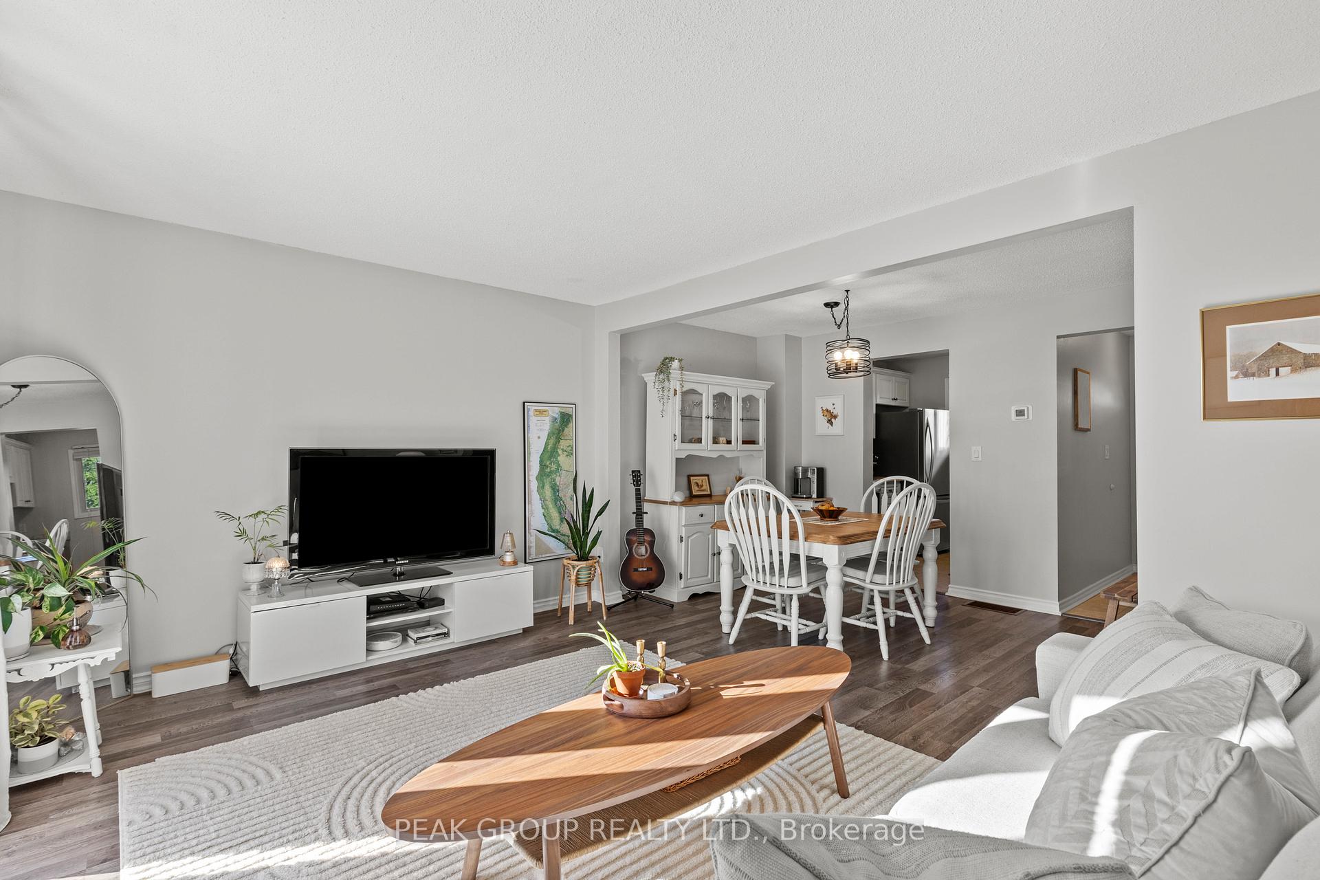 Photo 9 of Unit 19, 302 Vine Street, St. Catharines, Carlton/Bunting — HOMEH