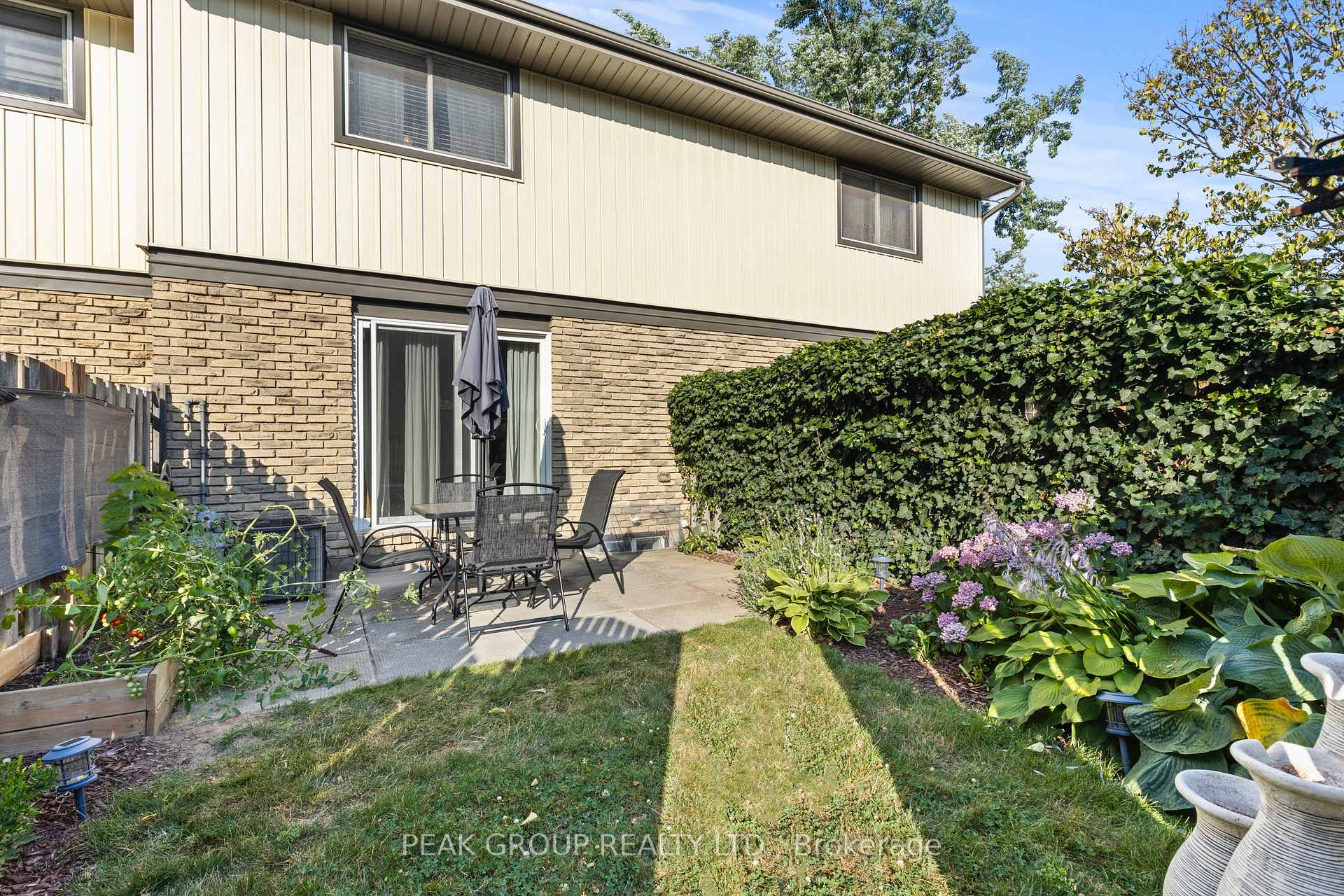 Photo 23 of Unit 19, 302 Vine Street, St. Catharines, Carlton/Bunting — HOMEH