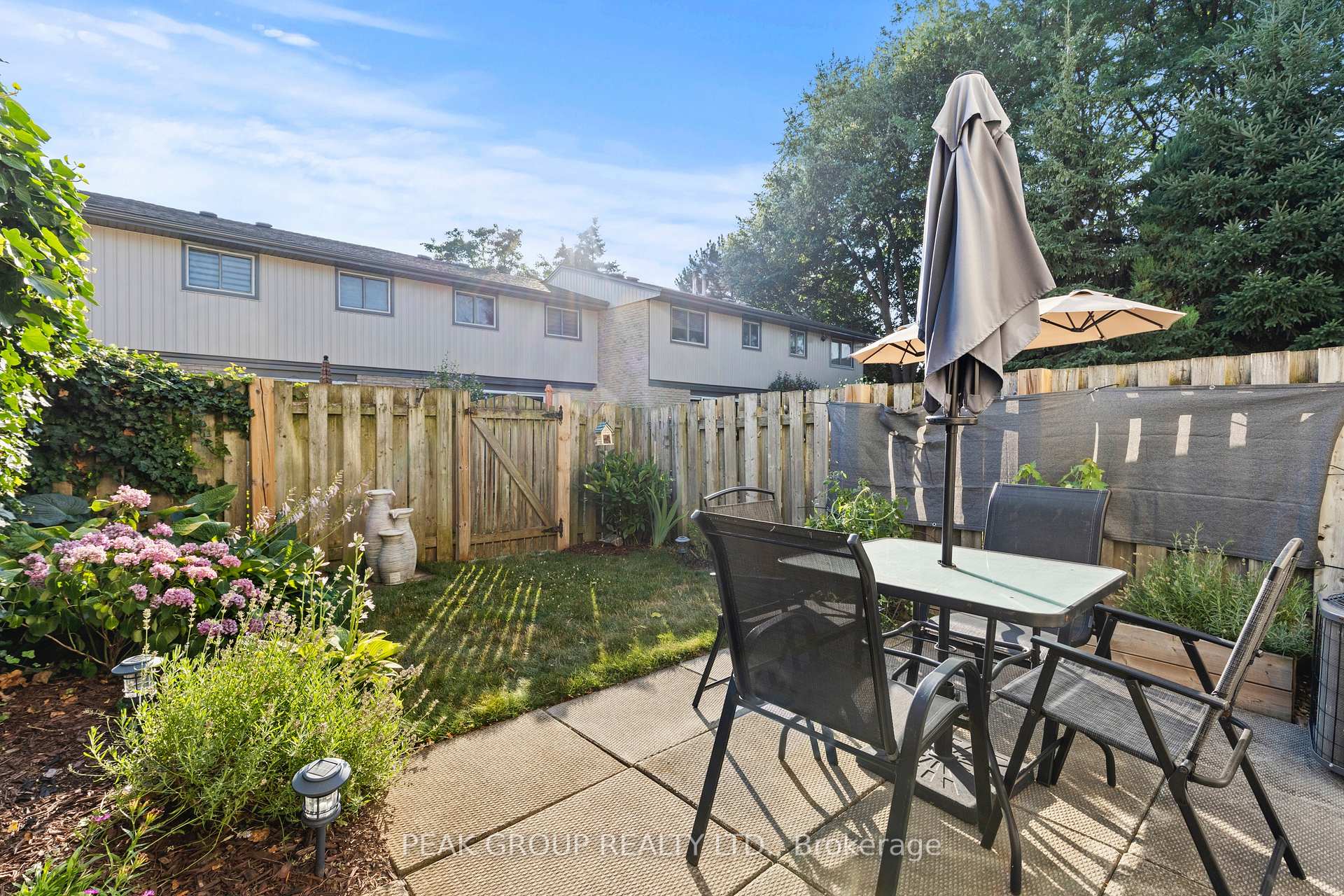 Photo 25 of Unit 19, 302 Vine Street, St. Catharines, Carlton/Bunting — HOMEH