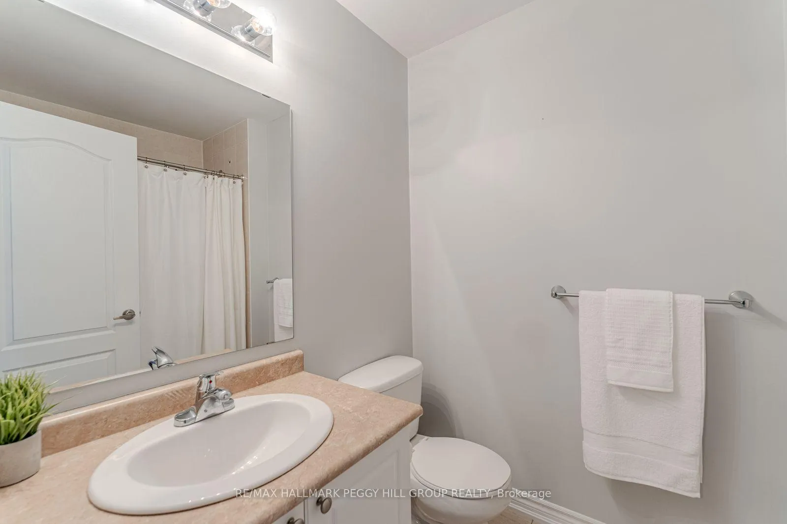 Photo 15 of Unit 35, 209 Harvie Road, Barrie, Holly — HOMEH