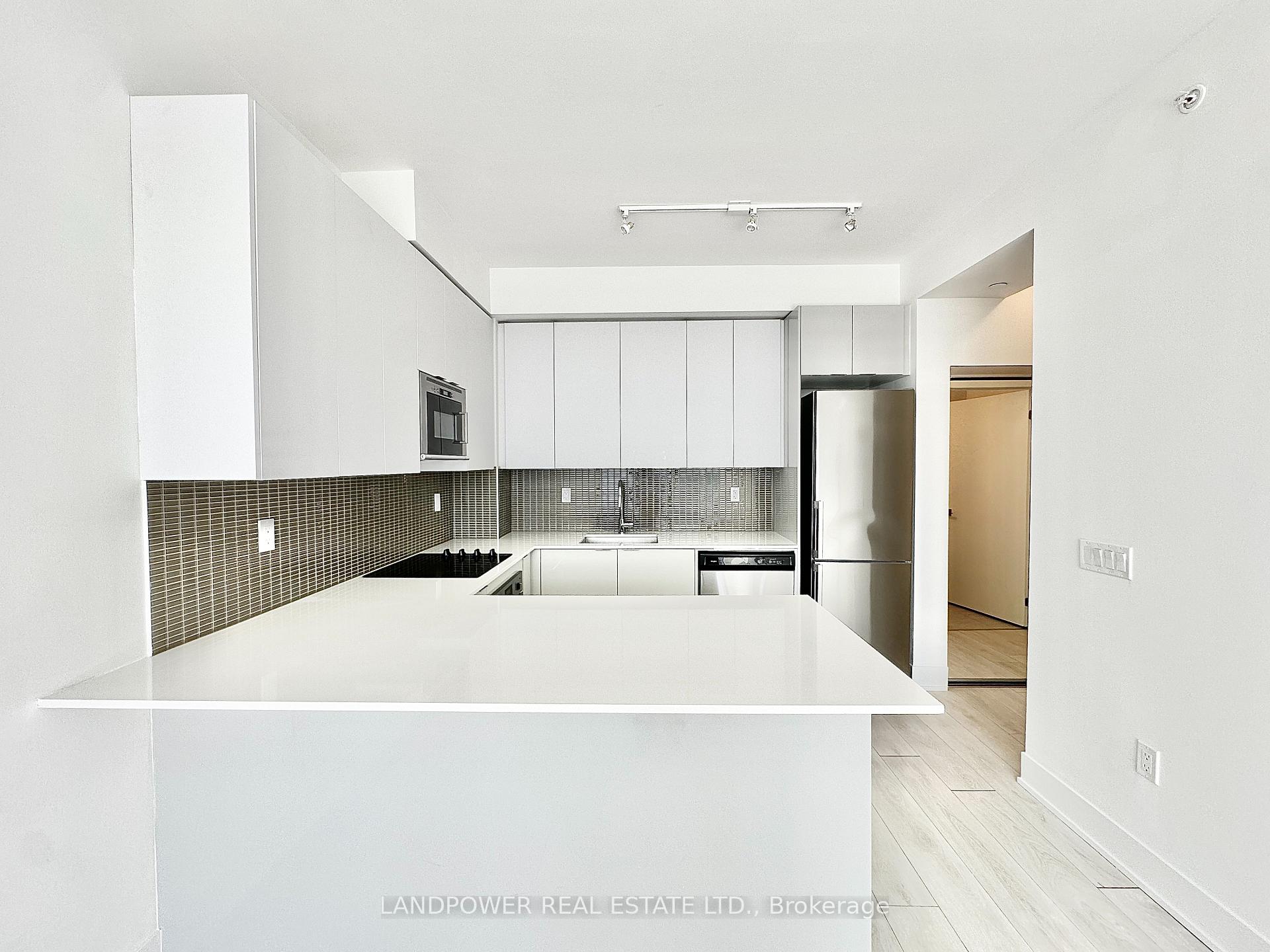 Photo 3 of Unit 2910, 2908 Highway 7 Road, Vaughan, Concord — HOMEH