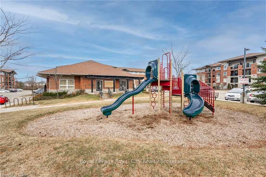 Photo 33 of Unit 106, 45 Goodwin Drive, Guelph, Pineridge/Westminster Woods — HOMEH