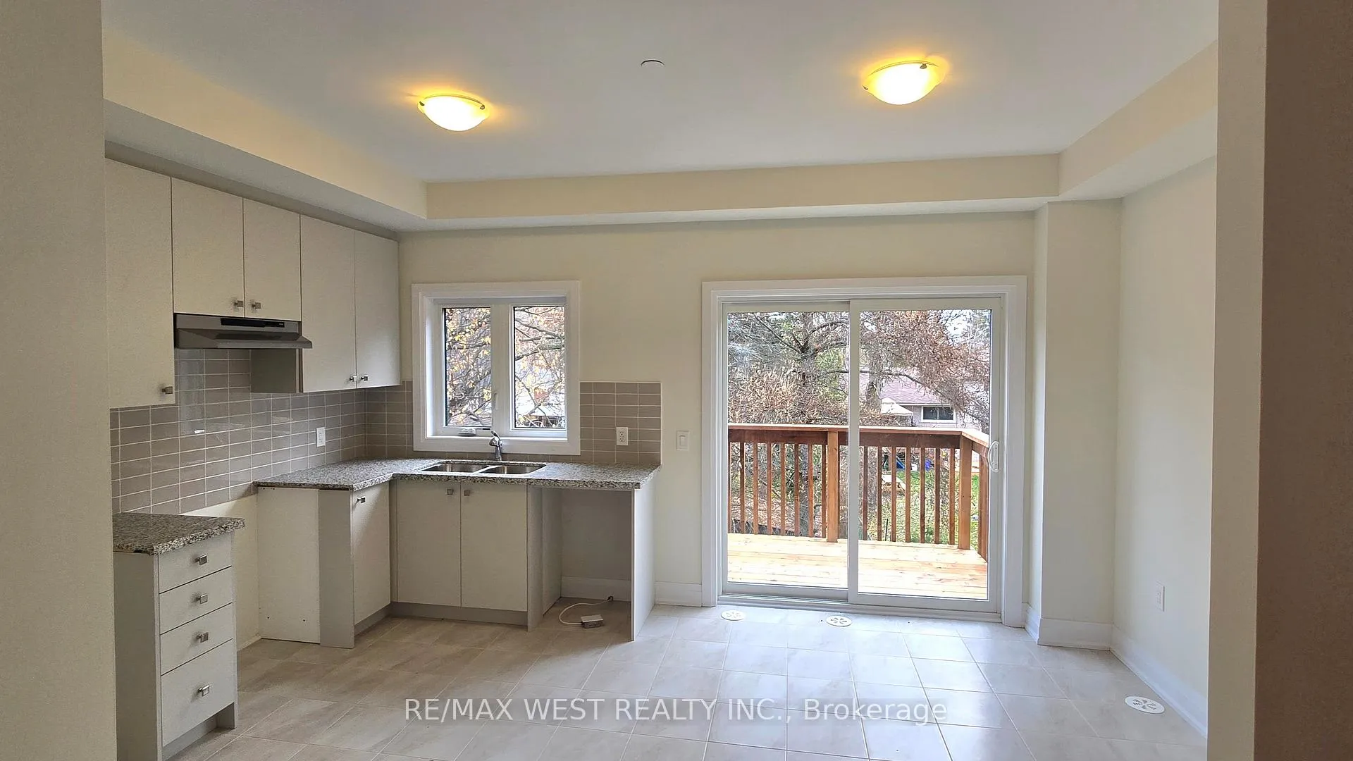 Photo 3 of 35 Marret Lane, Clarington, Newcastle — HOMEH