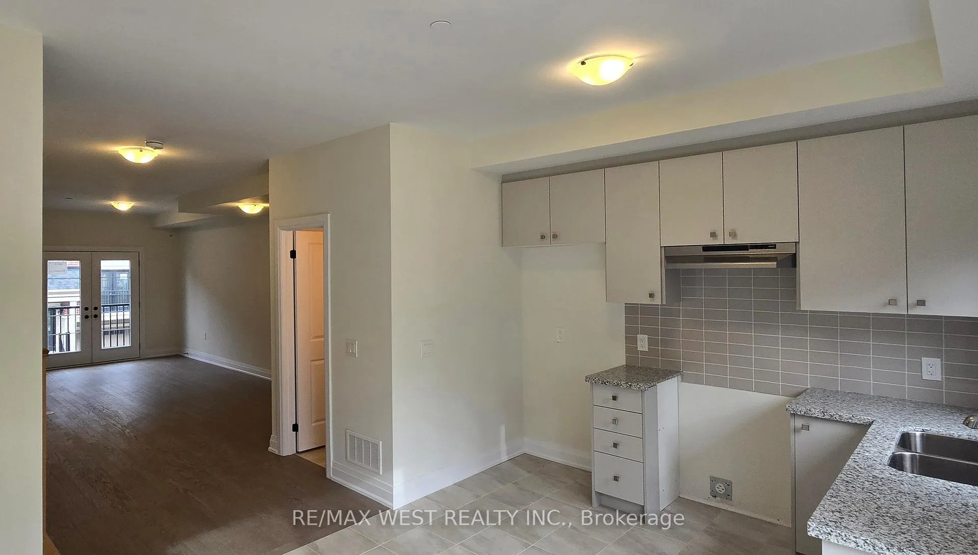 Photo 4 of 35 Marret Lane, Clarington, Newcastle — HOMEH