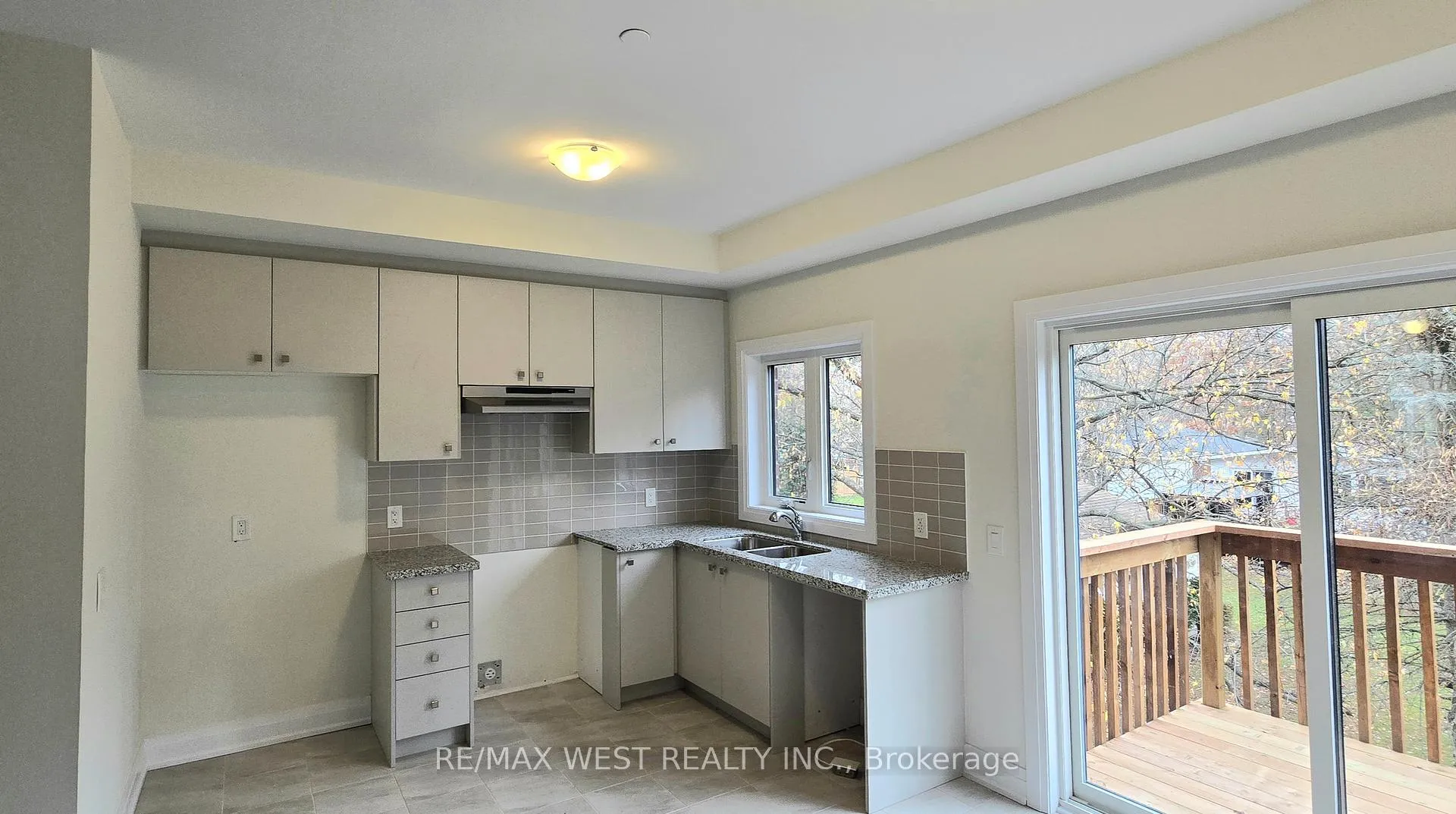 Photo 6 of 35 Marret Lane, Clarington, Newcastle — HOMEH