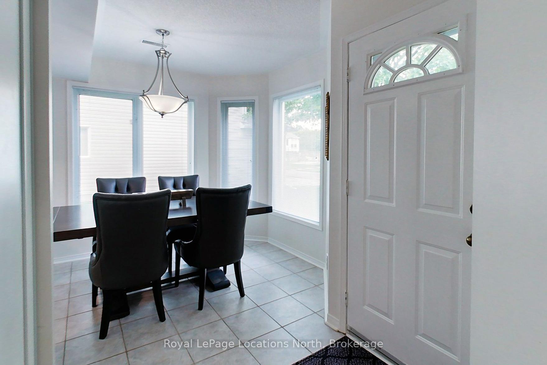 Photo 4 of 28 Barker Boulevard, Collingwood — HOMEH