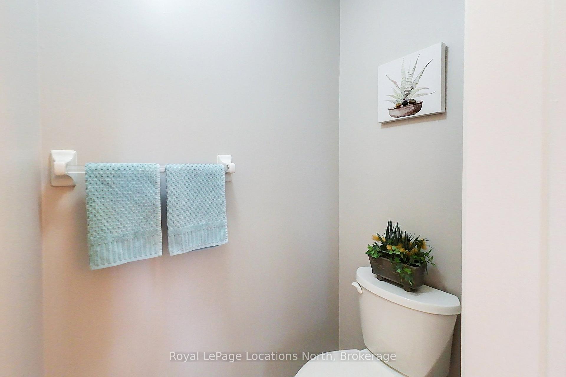 Photo 28 of 28 Barker Boulevard, Collingwood — HOMEH