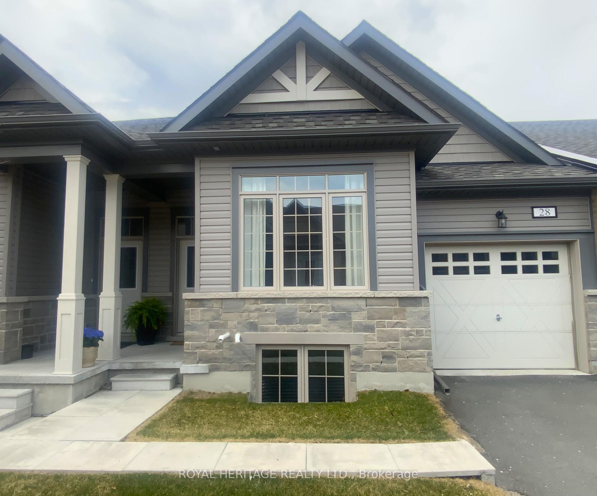 Front of Unit 28, 17 Lakewood Crescent