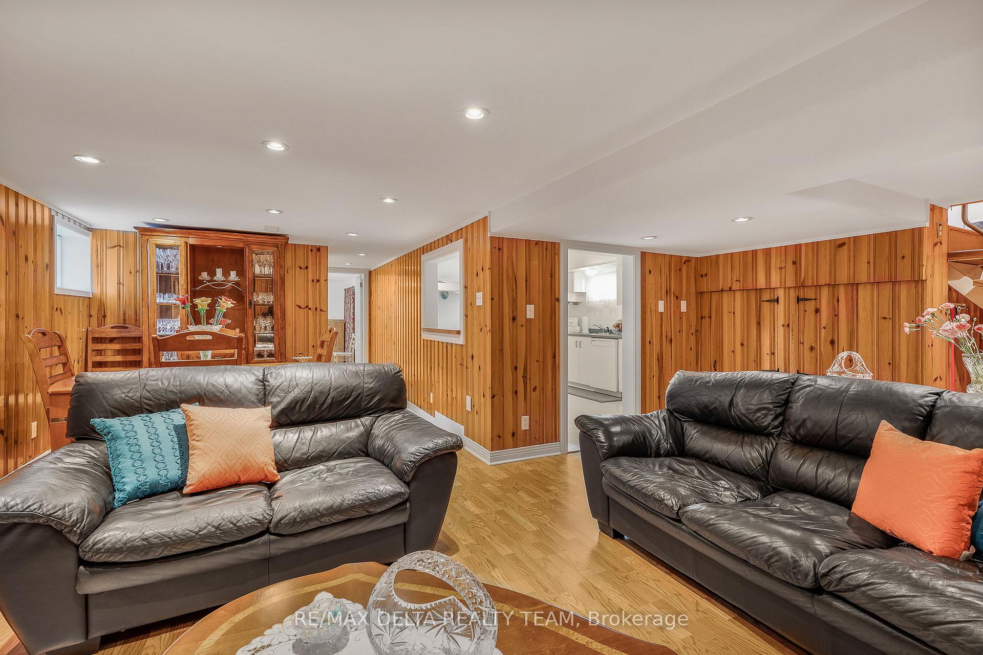 Photo 20 of 2435 Heaton Avenue, Ottawa, Hawthorne Meadows — HOMEH
