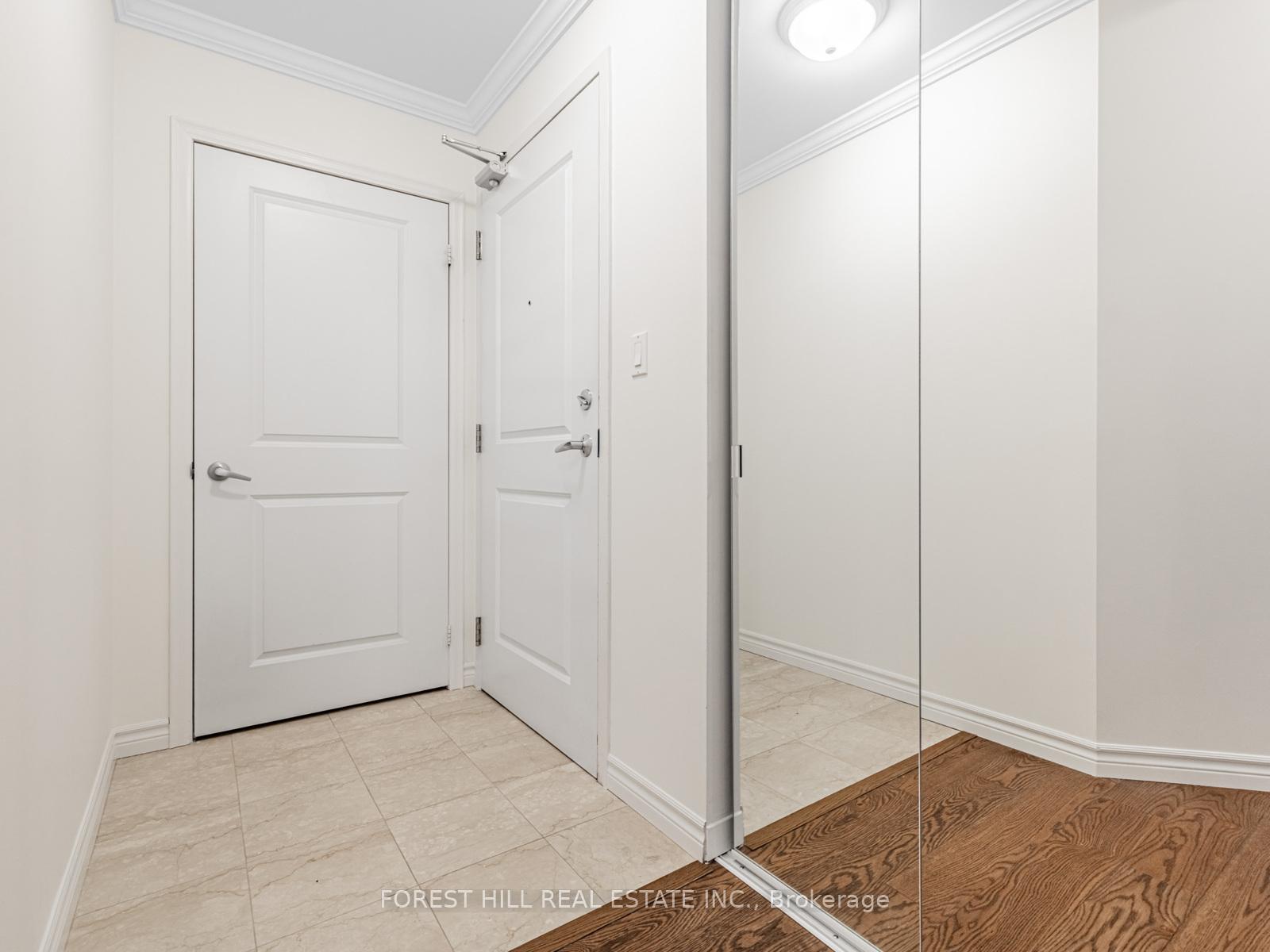 Photo 3 of Unit 403, 900 Mount Pleasant Road, Toronto, Mount Pleasant West — HOMEH